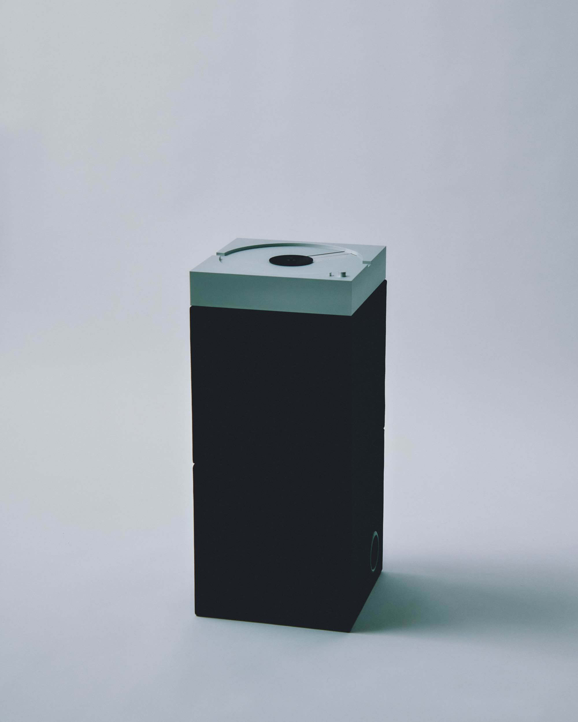 Monolith Turntable Lab 모노리스 알루미늄 턴테이블 PP-1 - 디자인 나침반