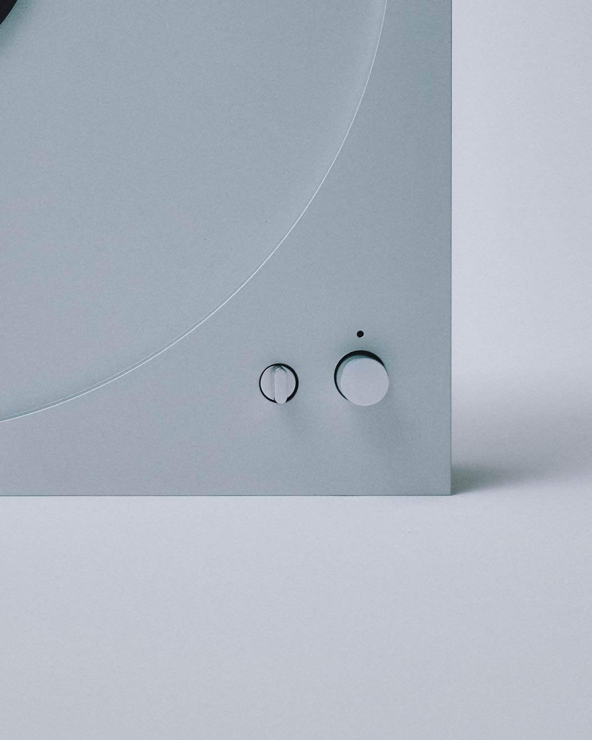 Monolith Turntable Lab 모노리스 알루미늄 턴테이블 PP-1 - 디자인 나침반