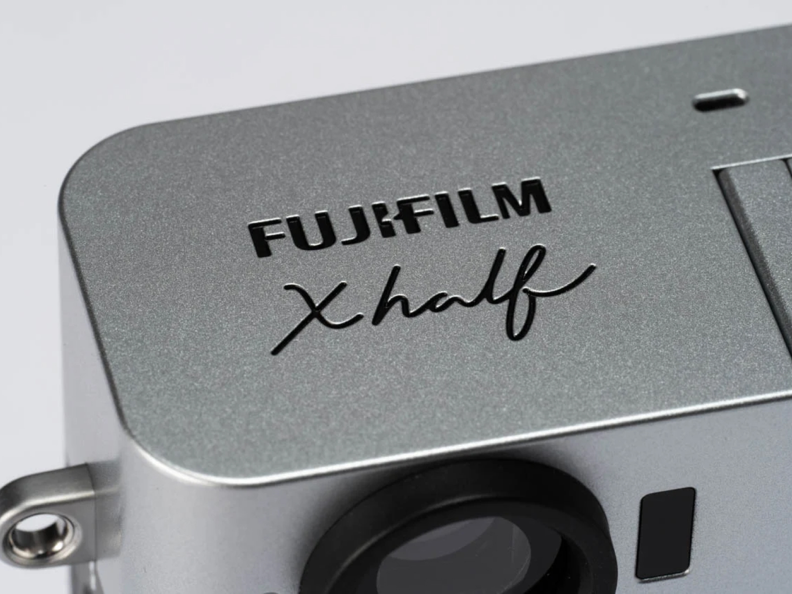 FUJIFILM X half X-HF1 シルバー 美品 Fujifilm X half Digital Camera (Silver)